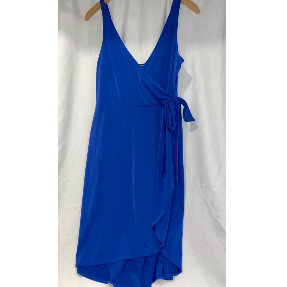 Medium size Express dress, super cute and comfortable.